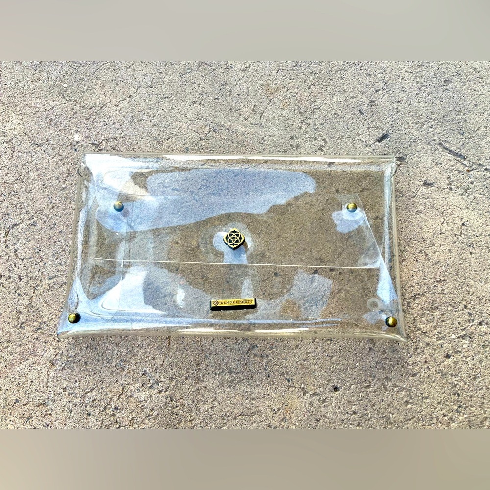 Kendra Scott Clear Envelope Clutch Purse w/ Magnetic Flap Stadium